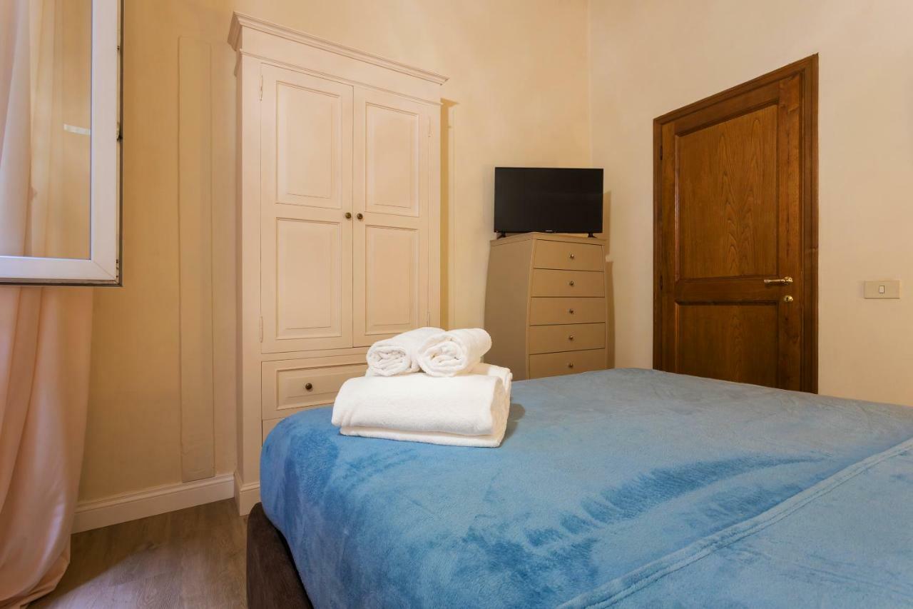 Duomo 2 Bedroom Apartment Florence Ngoại thất bức ảnh